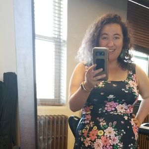 Meet your Posher, Caitlin